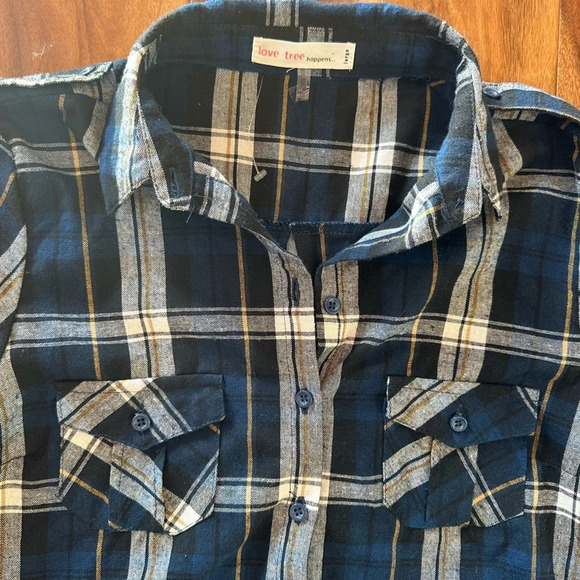 Love Tree Blue Plaid Flannel Button-Up size Large - Picture 2 of 2